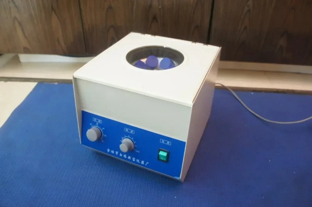 Xlab Medical - Wirówka elektryczna LD-3 do laboratorium i